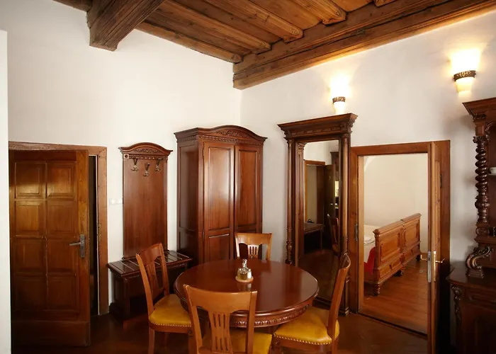 Muzeum Vltavinu Apartman *